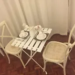 Bed and breakfast Out Of Time Roma