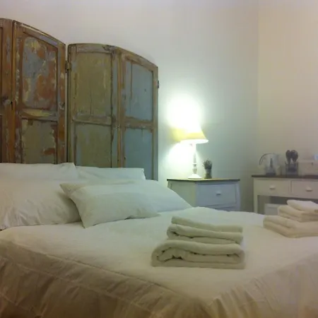 Bed and breakfast Out Of Time Roma